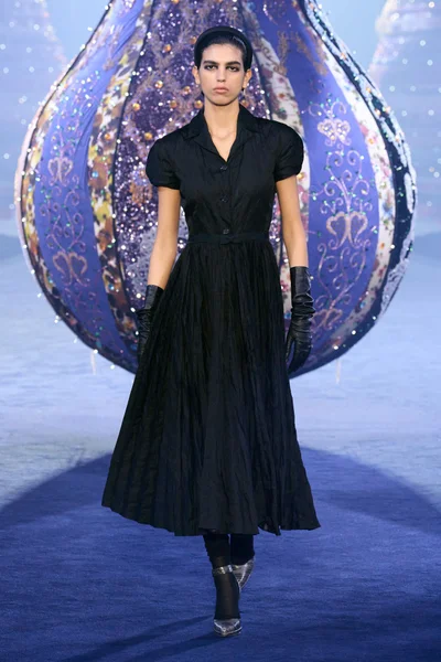 Look 5